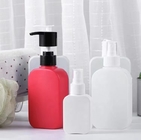 Cosmétique carré de HDPE empaquetant les bouteilles en plastique de shampooing avec la pompe de lotion